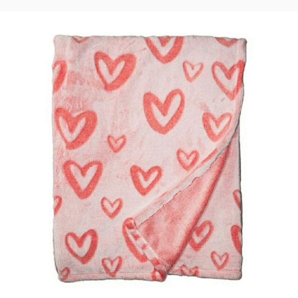Vera Bradley Bedding Hearts Pink Throw Blanket Vera Bradley Poshmark